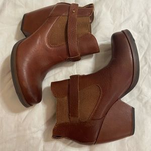 Korkease leather pull on booties